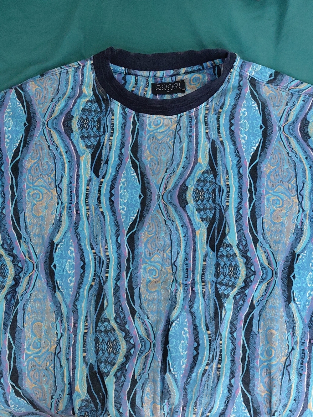 COOGI Multicolor Blue Wave Pattern Short Sleeve Tee